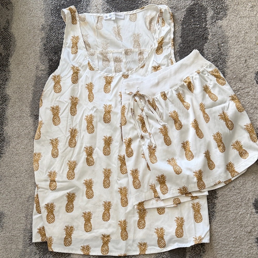 Pineapple Print Women's Pajama Set